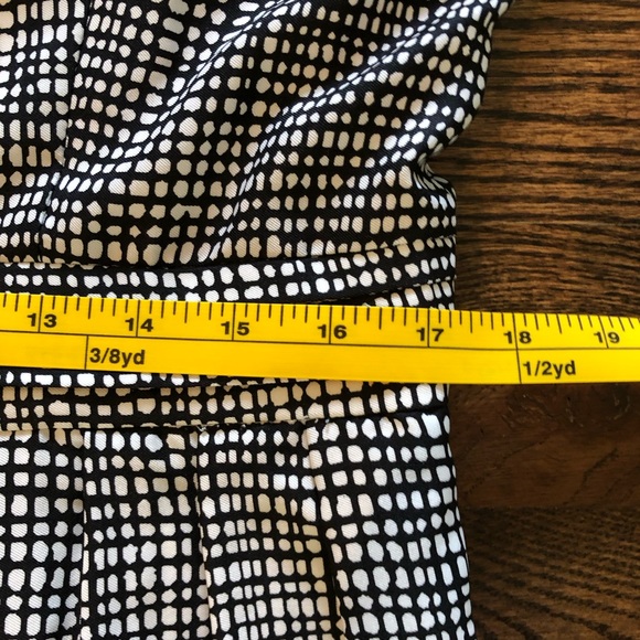 Ellen Tracy City Print Dress with Pockets - Picture 13 of 15